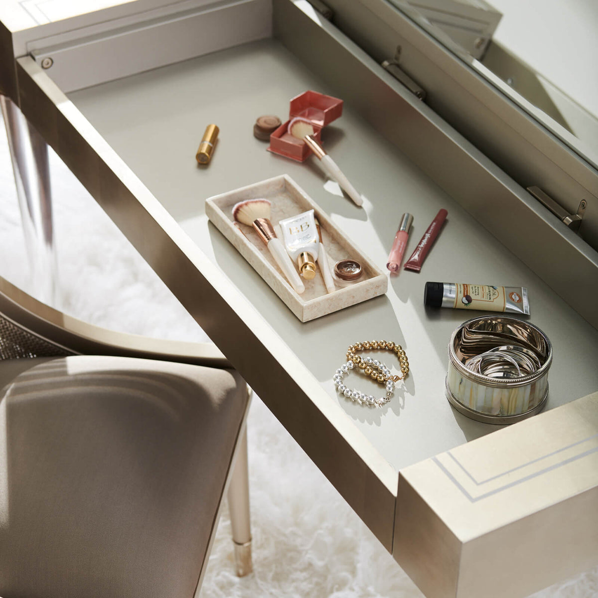 Moment Of Clarity Dressing Table