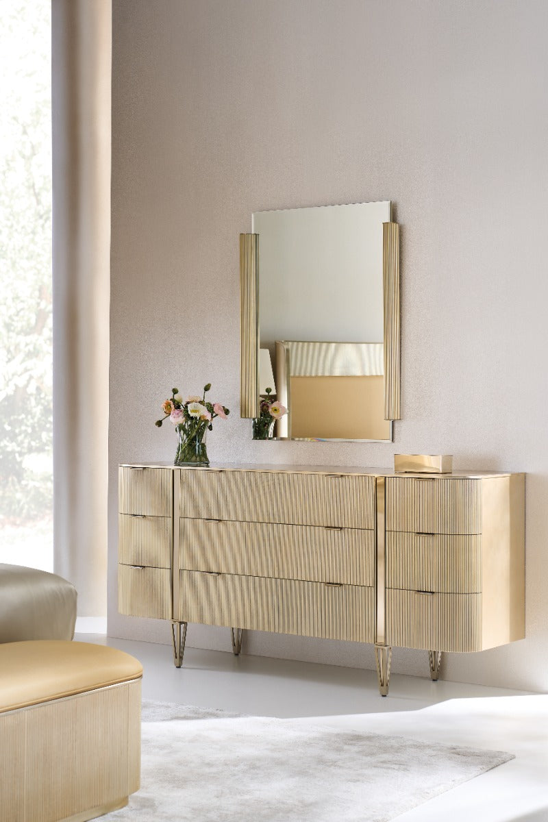 Love At First Sight Small Dresser – Oracle