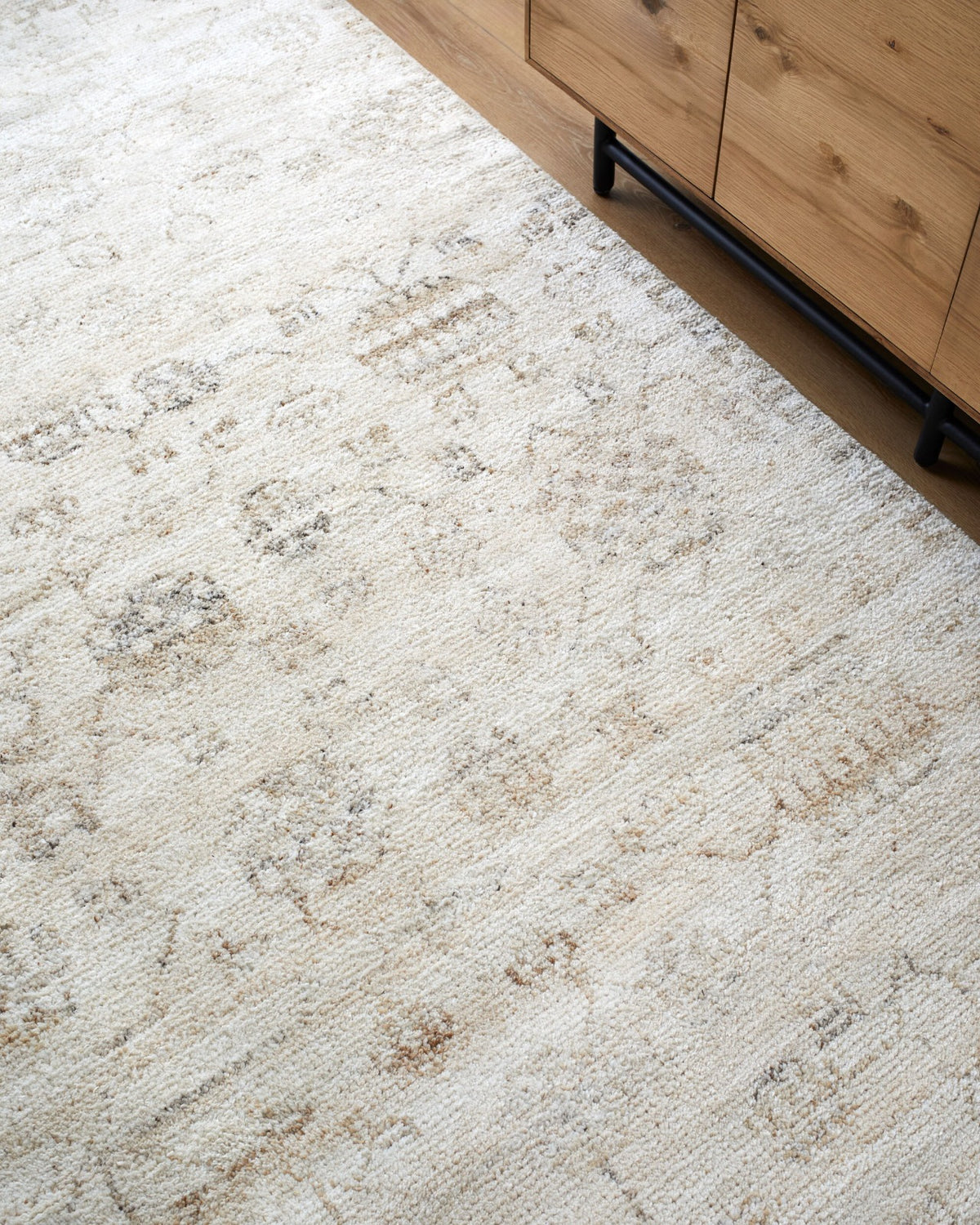 Cannes Hand Knotted Rug – 366 x 274cm