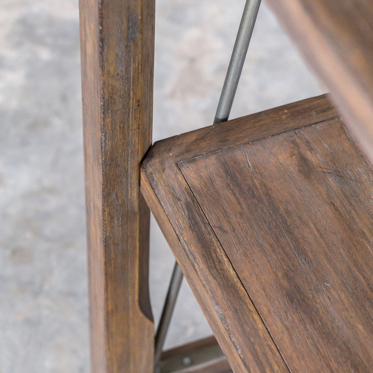 Delancey Weathered Oak Étagère