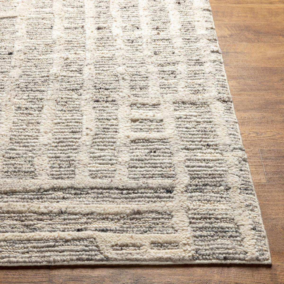 Manisa Hand Woven Rug – 305 x 244cm