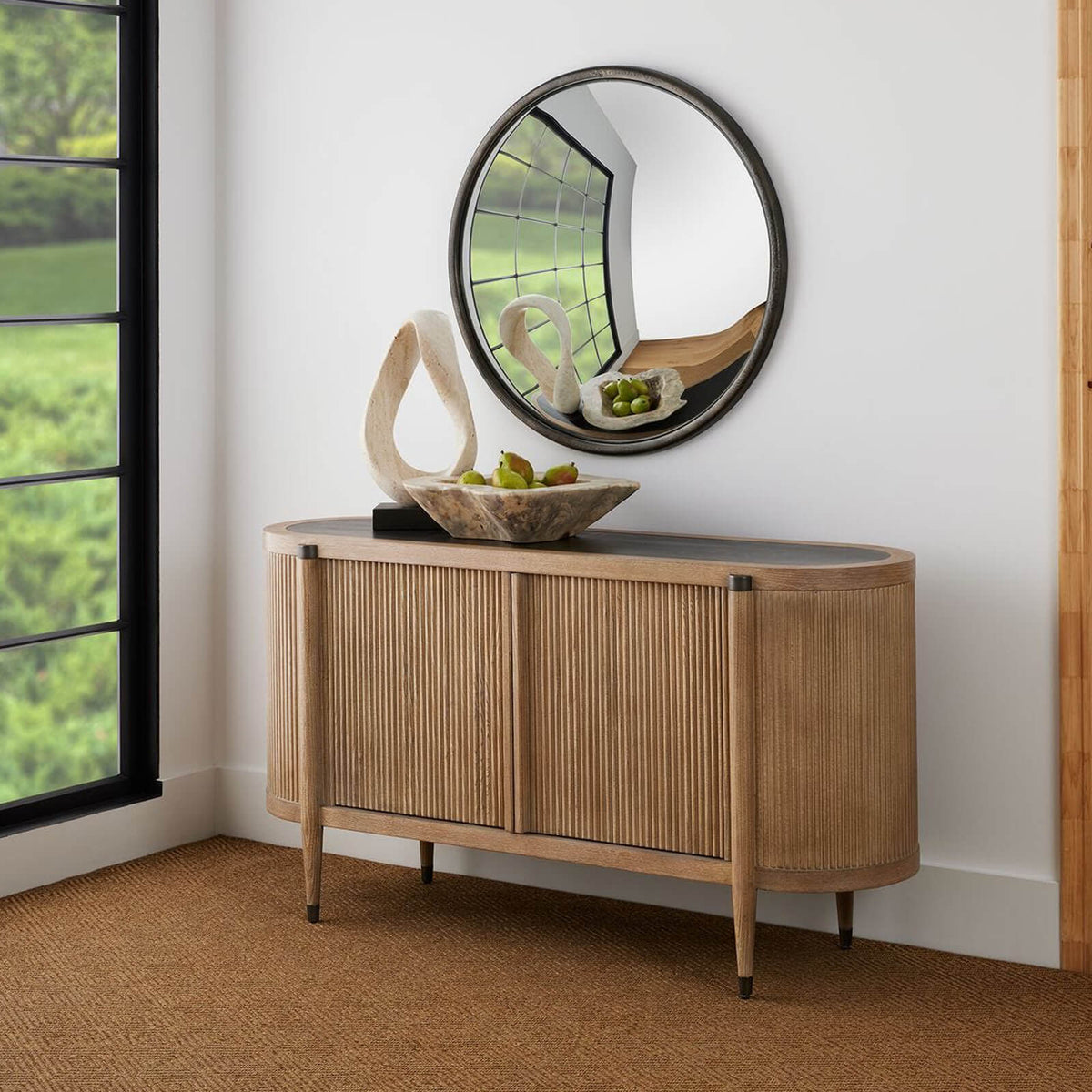 The Dot Convex Mirror