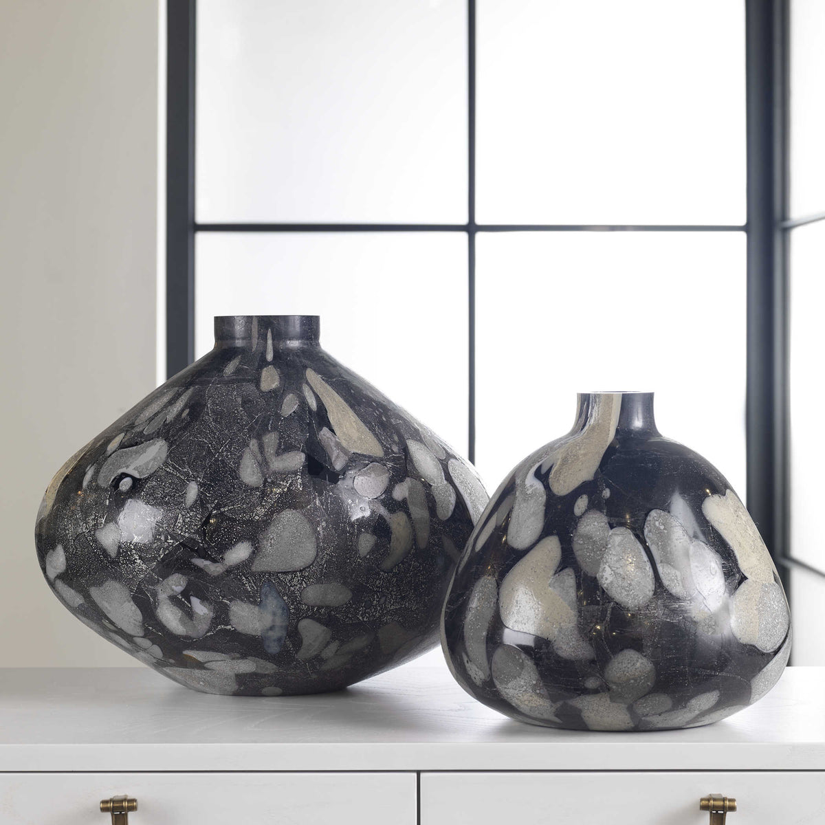 Pebble Vase – Small