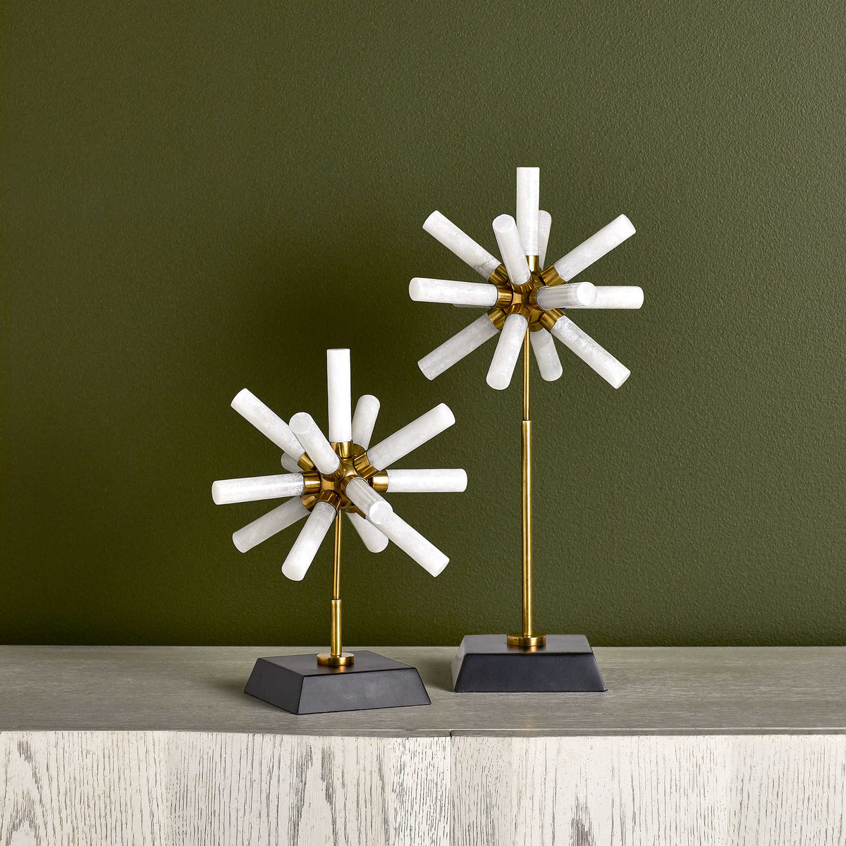 Snowflake Sculptures – Set of 2