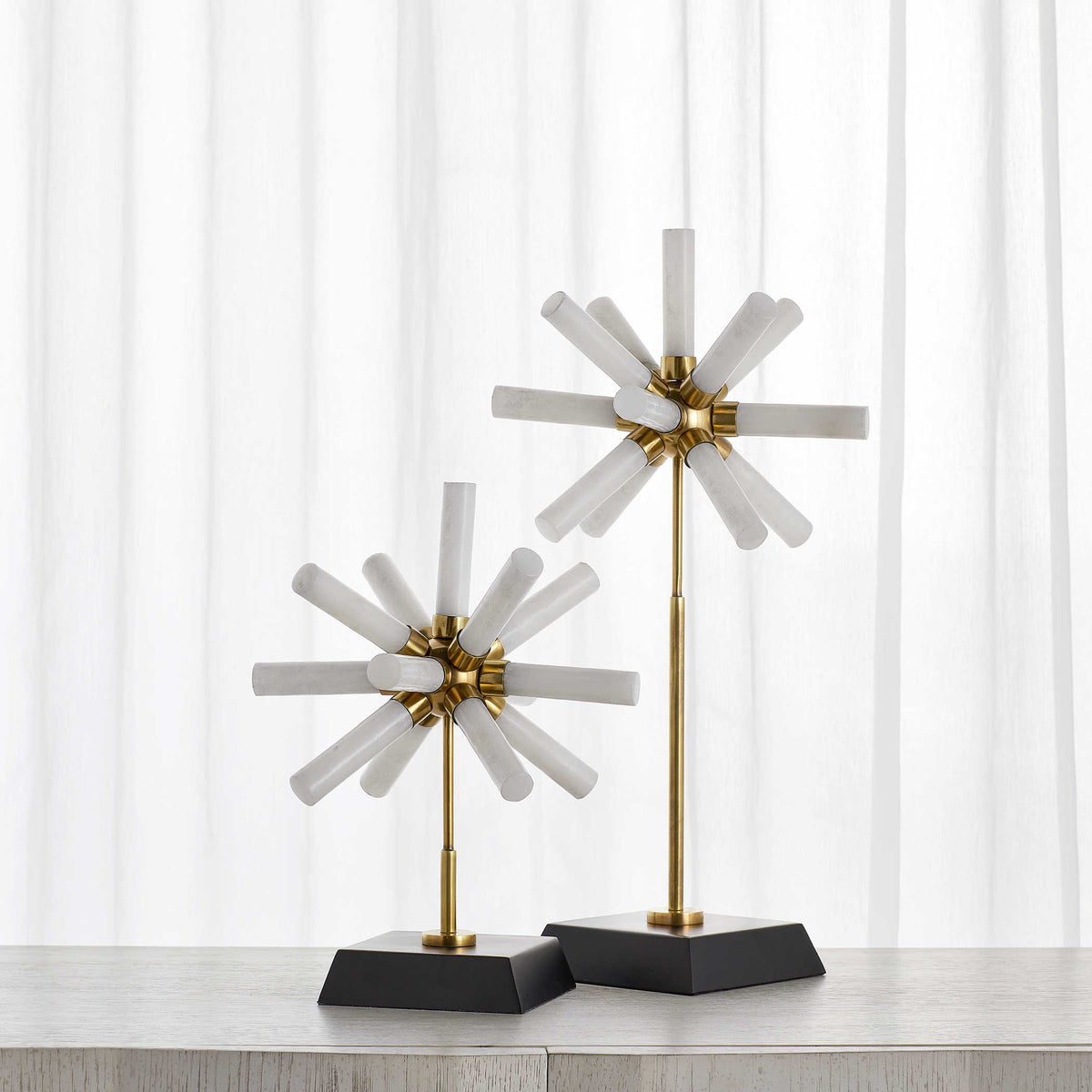 Snowflake Sculptures – Set of 2