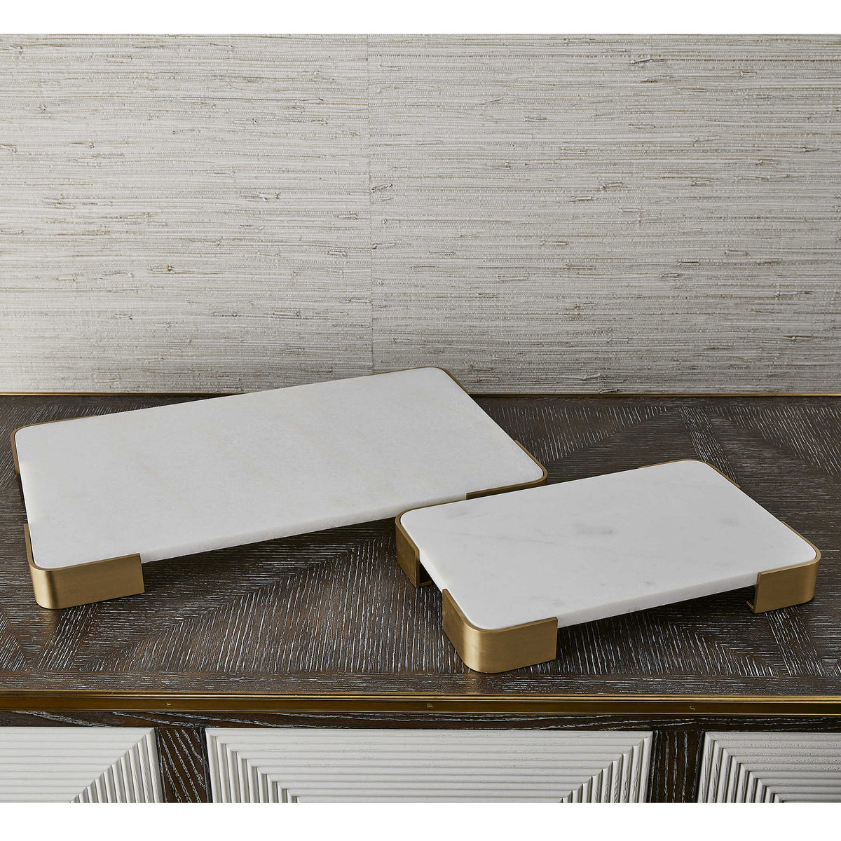 Elevated Tray – White Marble, Large