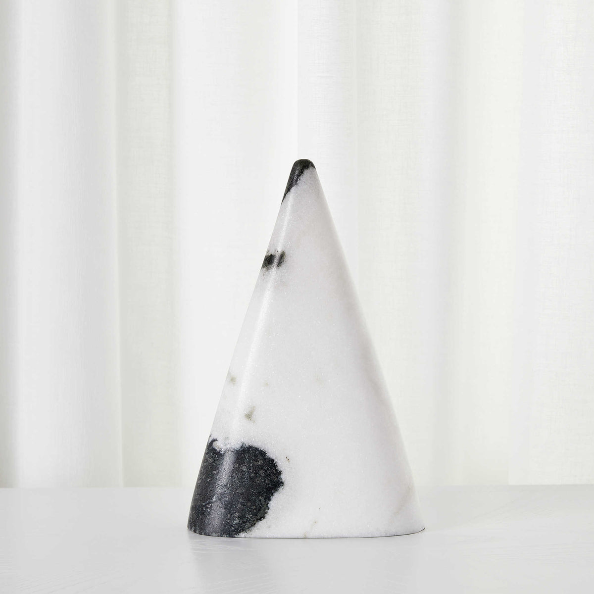 Apex Sculpture – Panda Marble