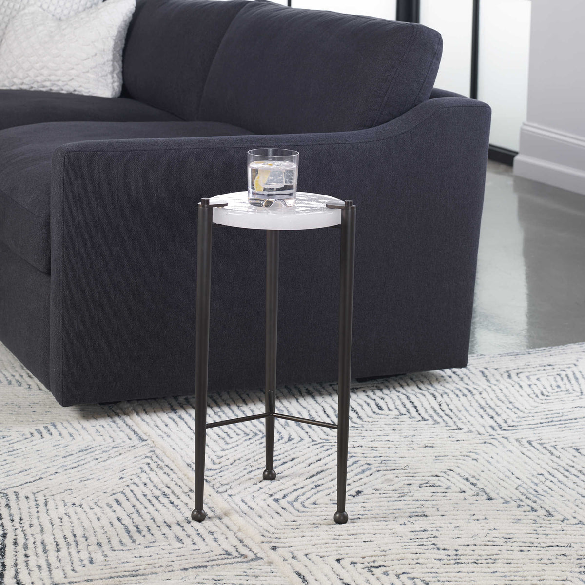 Ames Drinks Table