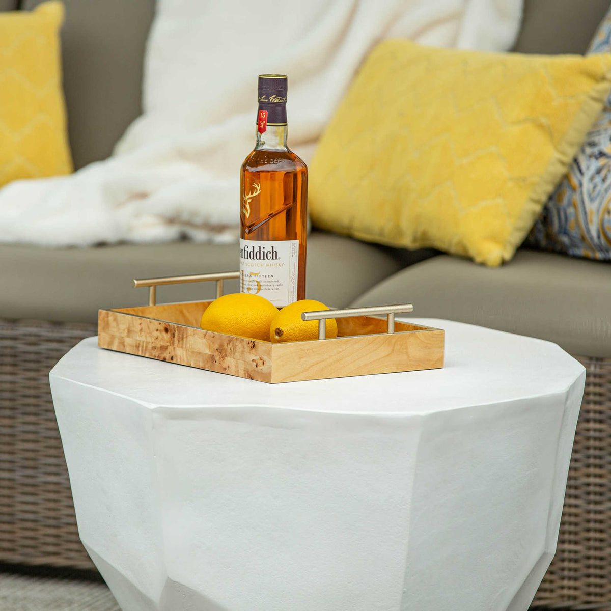 Cathenna Coffee Table – White, Medium