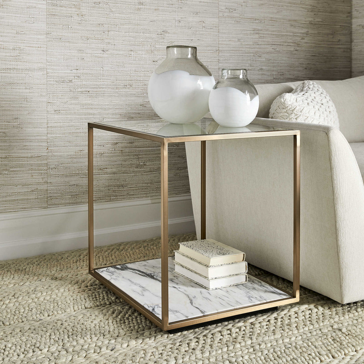 Floating Plane End Table – Marble/Brass