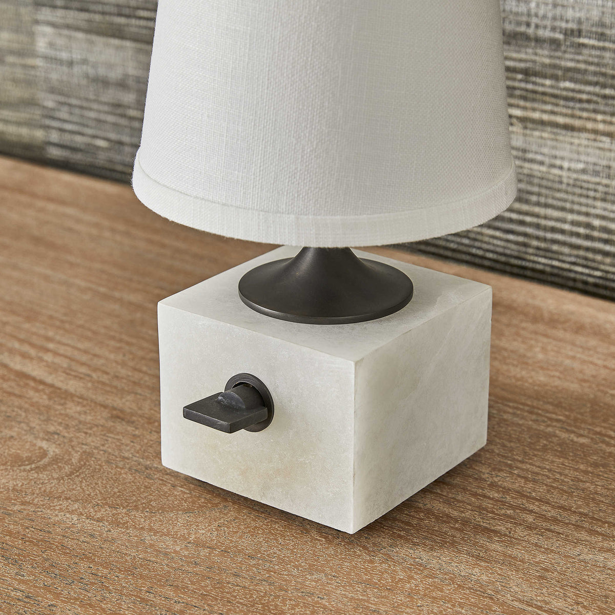 Blockhead Mini Lamp – Bronze