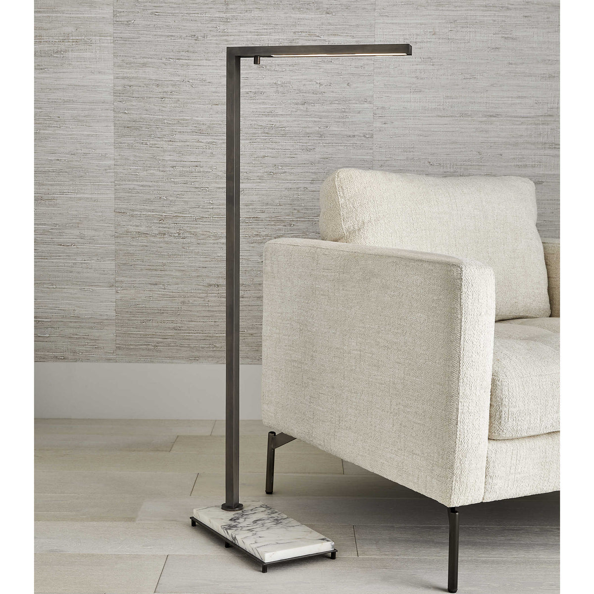 Illume Floor Lamp – Marble and Bronze