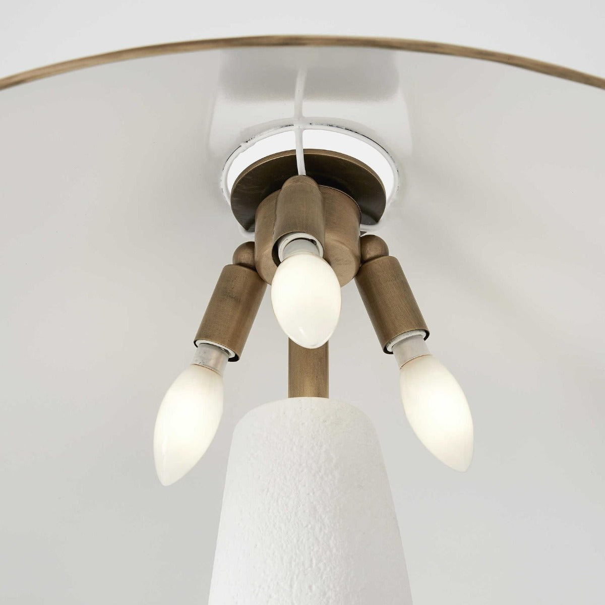 Too Coolie Table Lamp – White and Brass