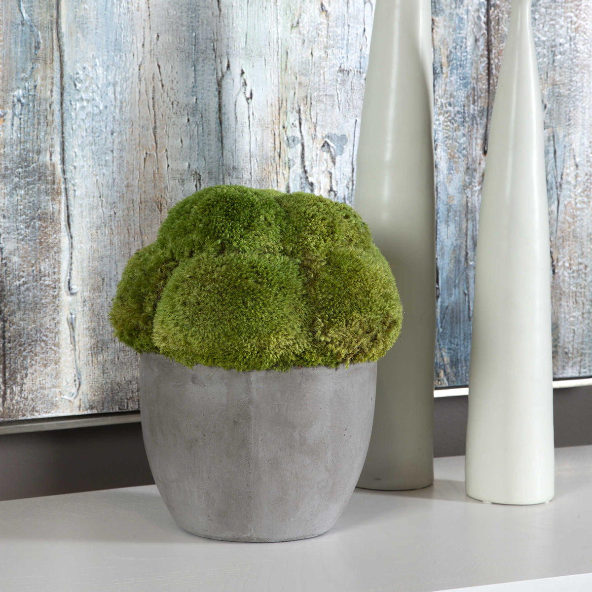 Cale Moss Accent Arrangement