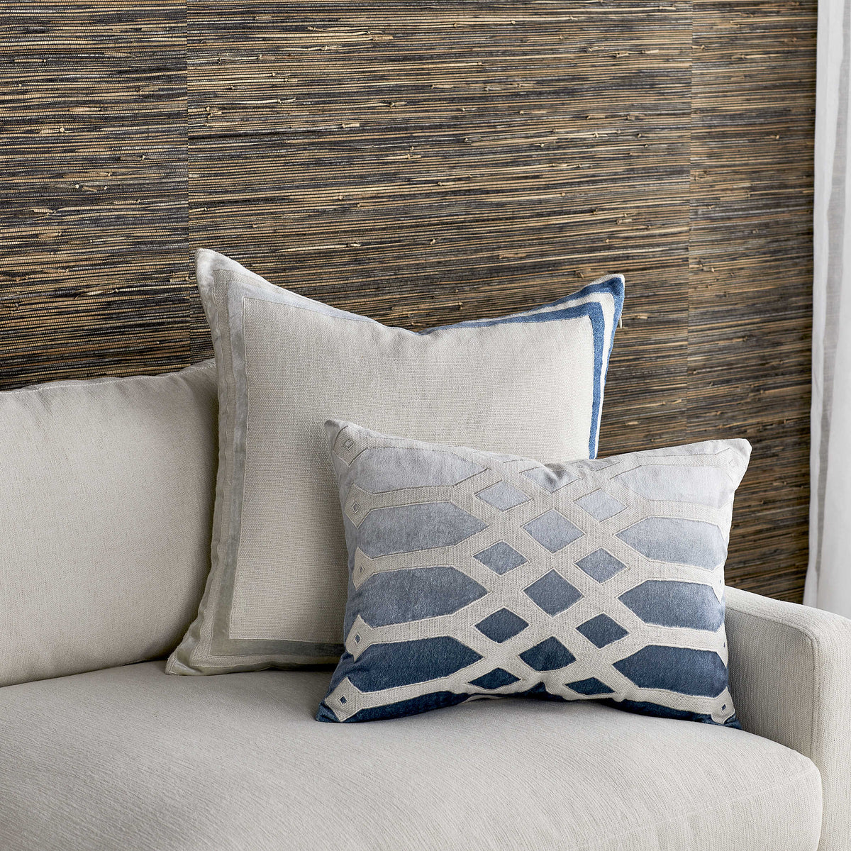 Lattice Cushion