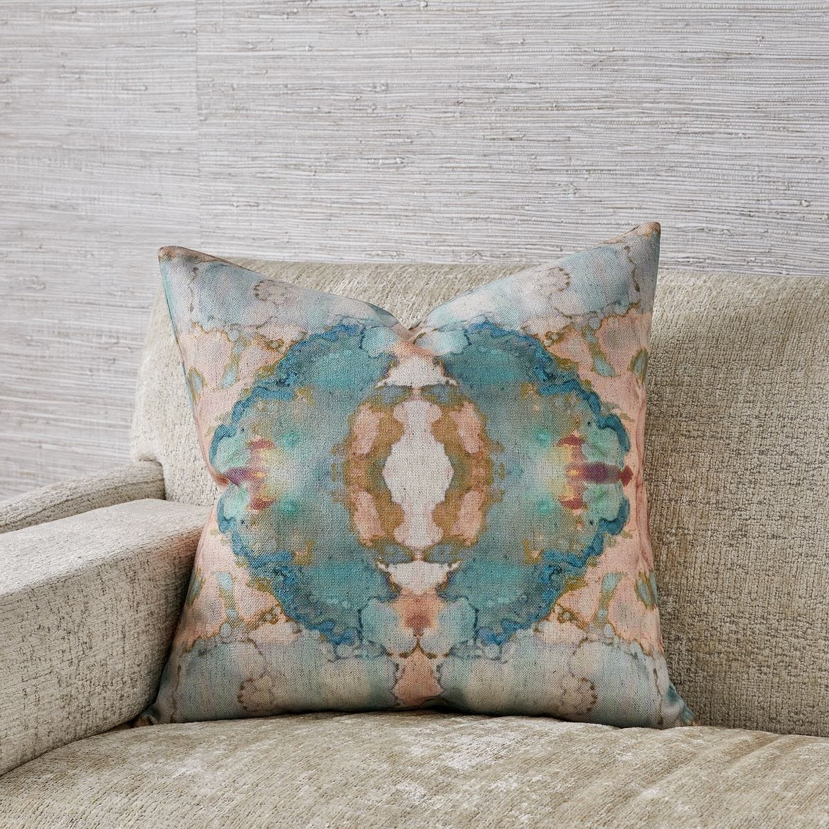 Spectrum Cushion – Blush and Aqua