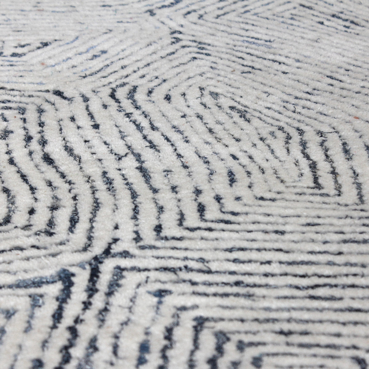 Maze Blue Rug – 8 x 10ft