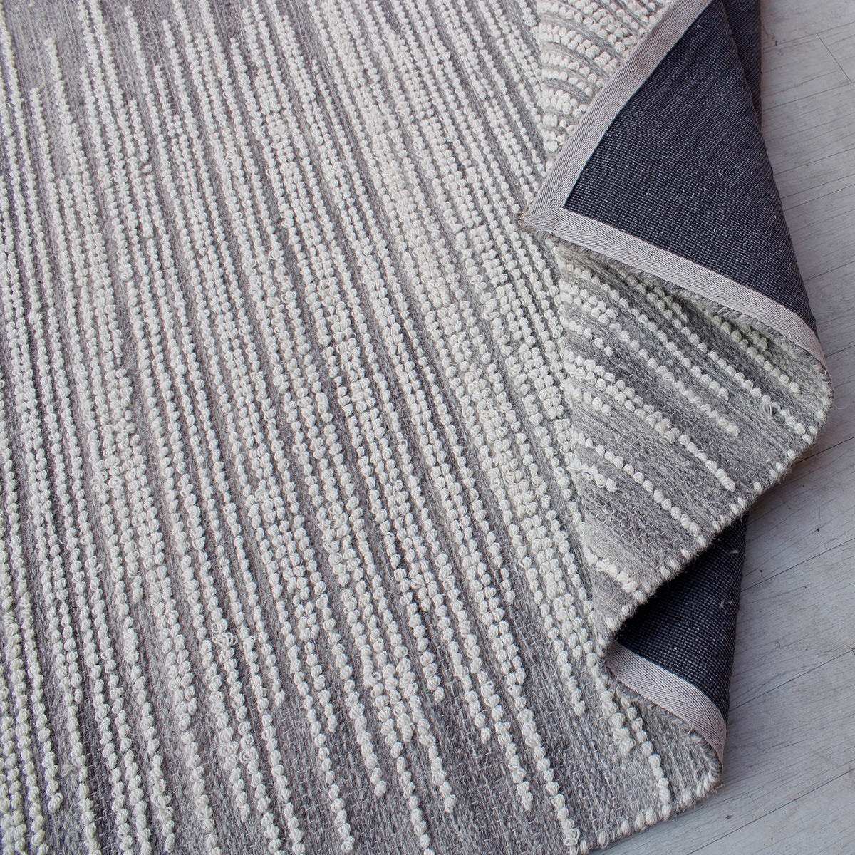 Salida Grey Wool Rug – 244 x 305 cm
