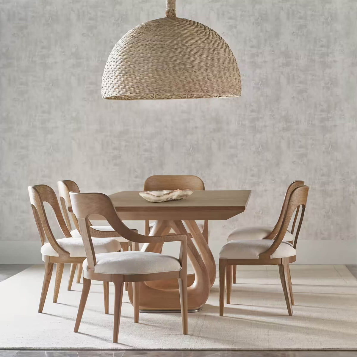 Essence Extending Dining Table – 193–295cm