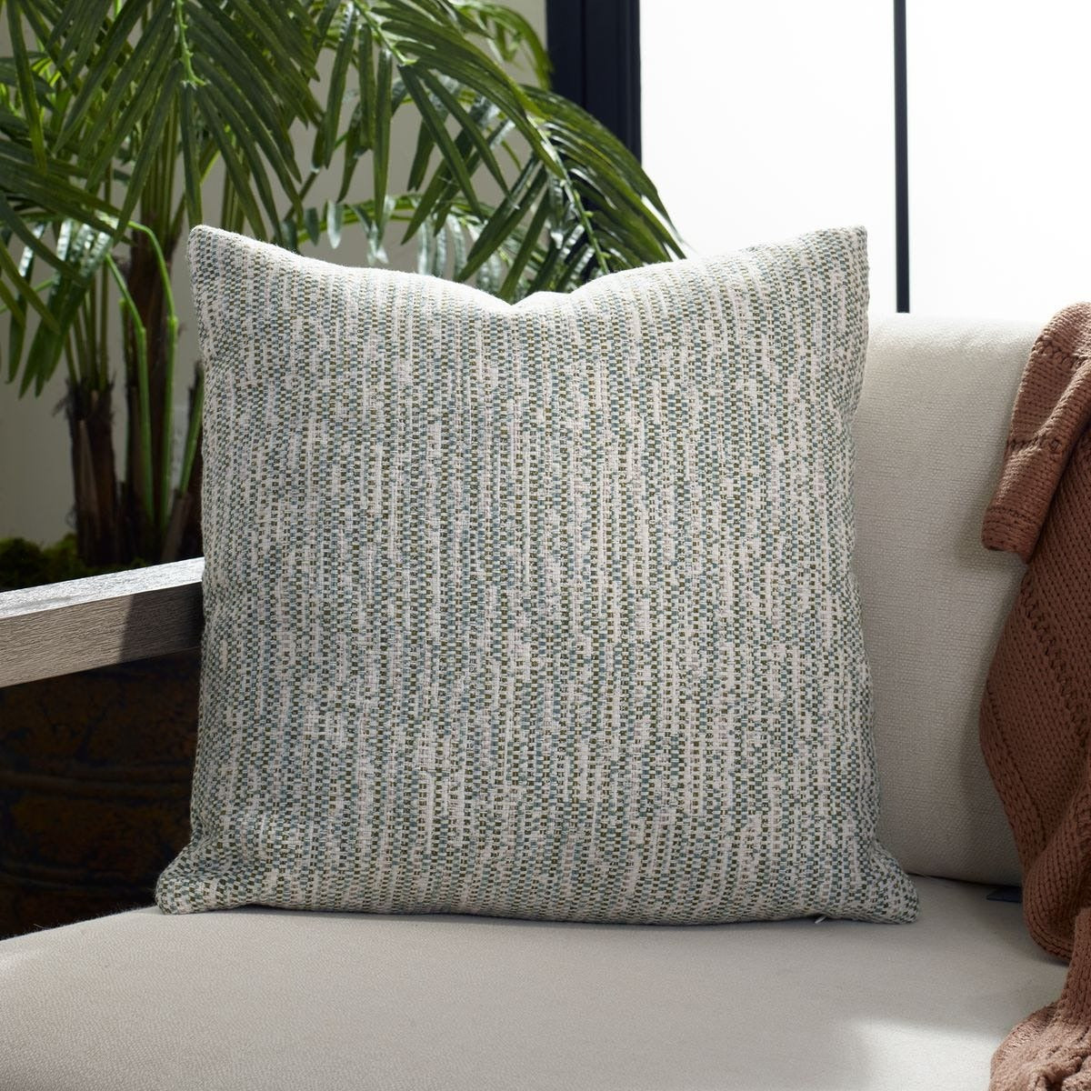 Zenith Outdoor Cushion – Juniper