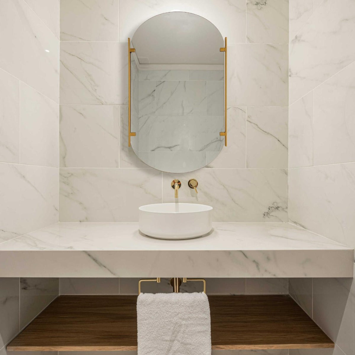 Linear Mirror – Gold