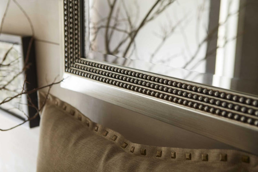 Beaded Lines Mirror – Brushed Silver